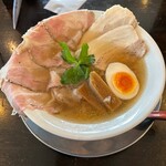 らーめん まるかん - 特製ラーメン白。