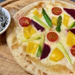 ③ 시라스와 제철 야채 된장 pizza