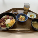 Tsurugi - B定食(まぐろ山かけ丼)❗️