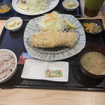 とんかつ よしだ - 松坂ポーク、ロースカツ定食