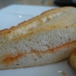 博多 東急REIホテル - （2013/8月）朝食ブッフェのパン（明太子パン）