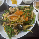中国料理 海華 - 豚胃袋とニンニクの芽炒め