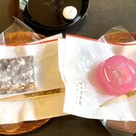 Kagizen Yoshifusa - クズヤキ(左)とカワラナデシコと生菓子を2個も注文