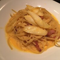 grigio la tavola - 
