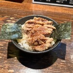 客野製麺所 - ミニパーコー丼 300円