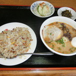 味千ラーメン - ハーフ＆ハーフセット650円