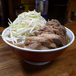ラーメン二郎 - 小ラーメン豚入り（そのまま、2013年8月3日）
