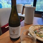 MIGA - ツレには白ワインが…