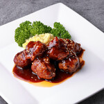 Sweet and sour pork with black vinegar