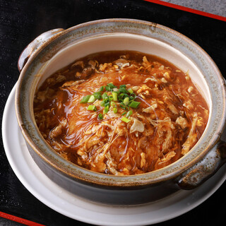 本場シェフの定番中華から創作料理までたくさんの料理をご用意！