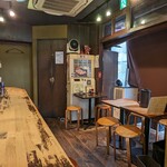 つけそば 黒門 - お店の内装②