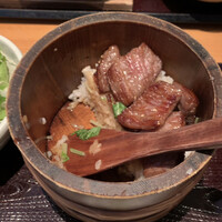 江戸前肉割烹 宮下 - 柔らかくて美味しいお肉が大量に！