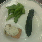 Brasserie & Bar La Gare - 三種盛り／サーモンと夏野菜のフライのタルタルソースとレモン添え＆長茄子漬け＆だだちゃ豆／平成25年8月