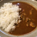 Resutoran Ata - チキンカレーセット (スパイシーで辛め) にカレールーの大盛り