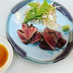 Himawari - 和牛もも肉レアステーキ