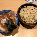 くり山 - つけチャーシュー＋味玉