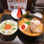 神楽 海老で鯛を釣る麺堂 - 