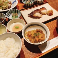 魚とおばんざい 泉士 - 