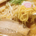 Ramen Ezo Fukurou Io Mmoru Asahikawa Ekimaeten - 麺はいい感じです