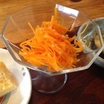 赤とうがらし - 人参のナムル　丁寧な仕事だな～と思わせる一品。風味がすごいです
