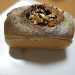 ecru - ミニチョコ食パン