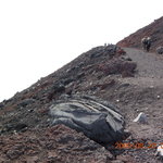 東京屋 - こんな道を下っていきます