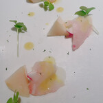 ラ・ボンヌターブル - 