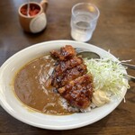 めん丸 - ソースチキンカツカレー