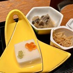 Kaishuu - 胡麻豆腐　美味出汁　なまこおろし　鶏松風