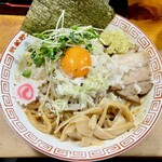 武蔵野アブラ學会 - 「特濃生玉油そば」(880円)です