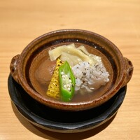 華丸吉日 - 鱧と戻し梅の小鍋仕立て