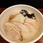 らーめん くまくら - チャーシュー塩らーめん　税込み価格1090円