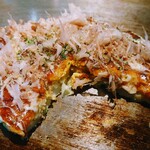 Okonomiyaki Teppanyaki Doya - 令和5年7月 ランチタイム
                        お好み焼き定食 800円
                        豚玉、ご飯、みそ汁、漬けもの