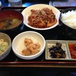釜山 - プルコギ定食 ８００円