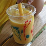 マンゴーのスムージー（340円）