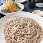 地粉や - くるみだれ蕎麦&海老と野菜の天ぷら