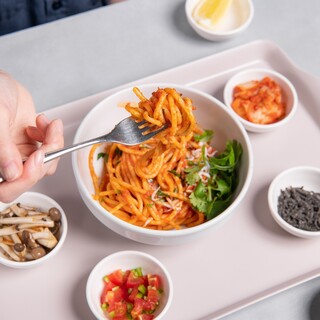 Choose your favorite pasta from 9 types of base pasta and 30 types of toppings.