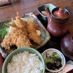 西邑 - 料理写真:ミックスフライ定食！