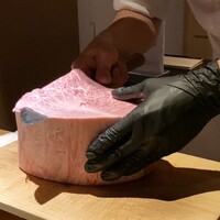 肉割烹ふたご 北新地店 - なんと手切りです！