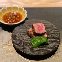 肉割烹ふたご 北新地店 - サーロインの炭焼き