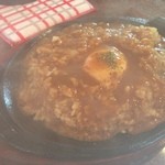 リビアン・ルー - 焼きドライカレー750円。