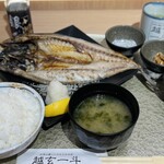 越玄一斗 - 妙高山麓こしひかり御膳-焼き魚(サバ)、宮城野納豆,お新香,釜揚げしらす ¥1,408-