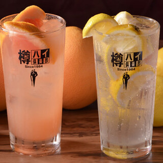 We also have a wide variety of drinks that go well with the food.