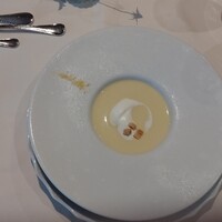 シェヌー - 暑い日には冷製コーンポタージュでさっぱり