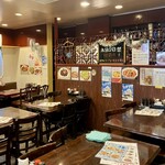 李さんのおいしい中華屋 - 店内