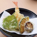 Cochin and shrimp tempura platter