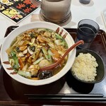 京華茶楼 - 五目タンメン800円
