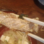 とん吉 - トンカツ　持ち上げ