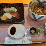 日本料理 魚池 - 岩国蓮根麺とにぎり寿司のセット