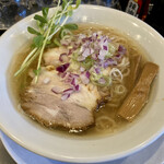 ラーメン ニューヨーク ニューヨーク - 鳳塩ラーメン大盛り1000円。久しぶりの来店。やっぱり美味しい、大好きです。